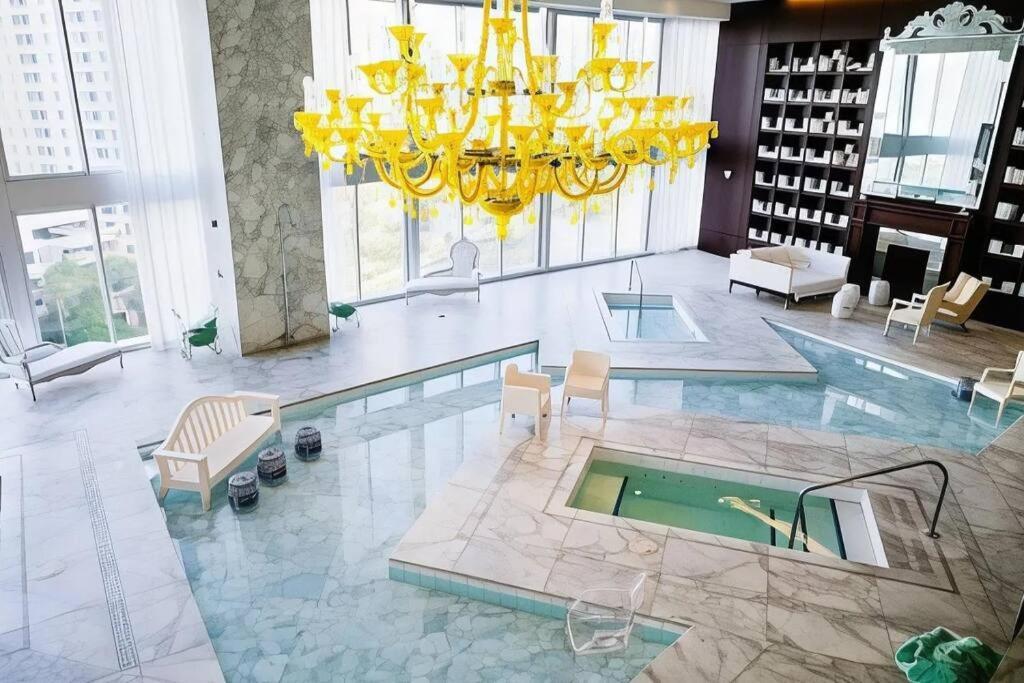 W Hotel Luxury High Rise Miami Exterior foto