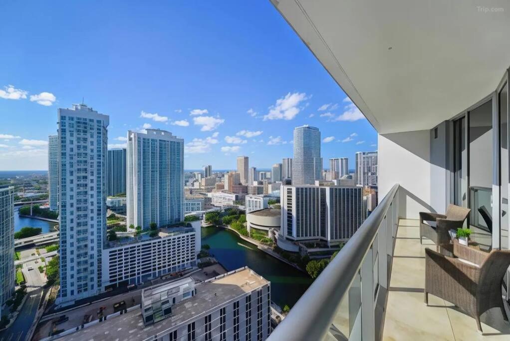 W Hotel Luxury High Rise Miami Exterior foto