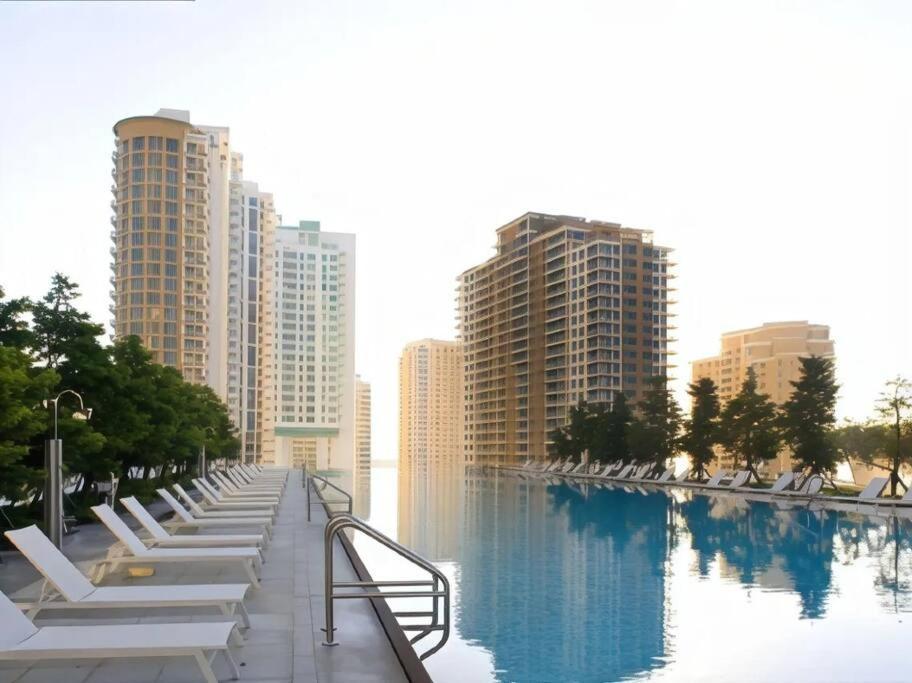 W Hotel Luxury High Rise Miami Exterior foto